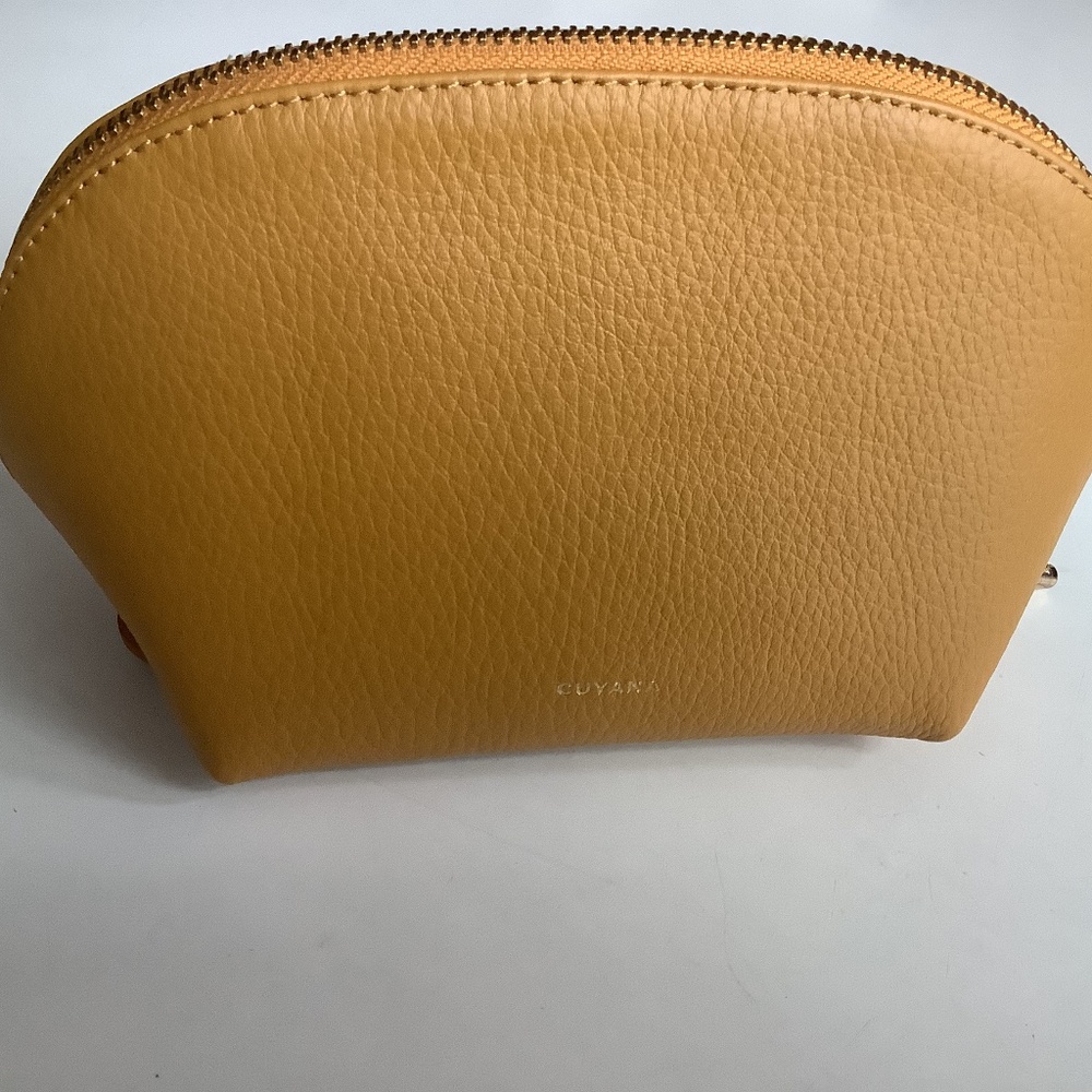 Cuyana Small Travel Case, yellow